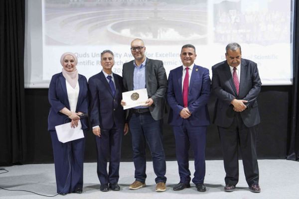 dr_sameh_researcher-105ECB49E-778B-30A5-3500-4C408AD98C54.jpg